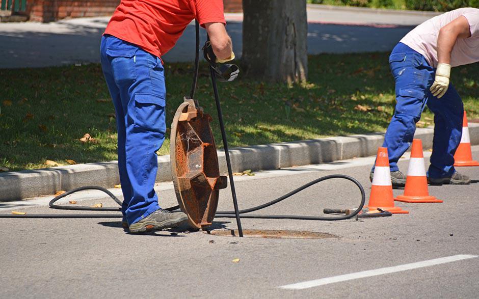 tuyau déboucheur de canalisation Paris 17