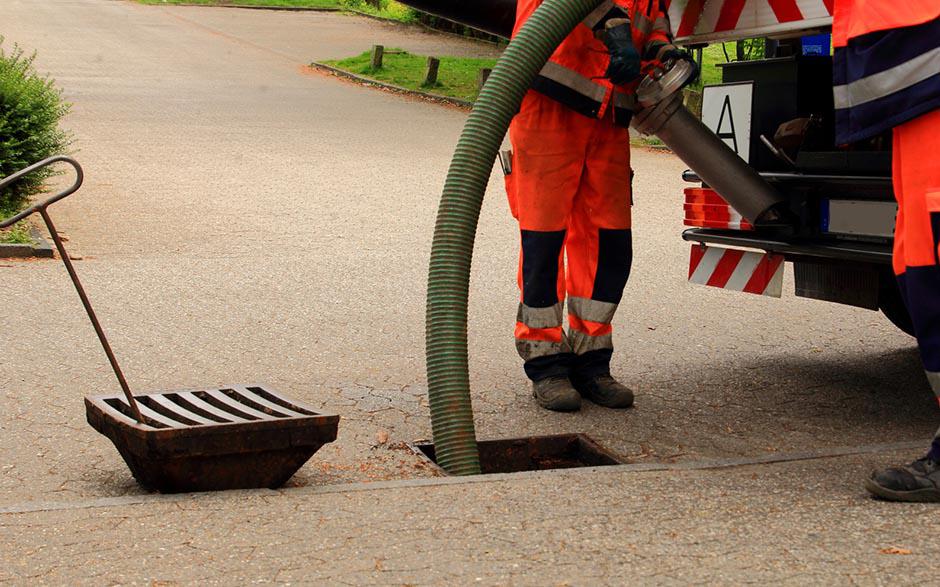 tuyau déboucheur de canalisation Paris 17